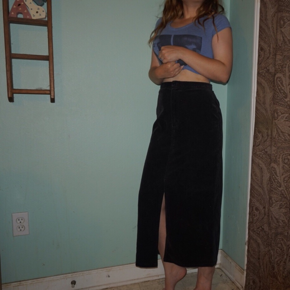 SOLD ON DEPOP SOLD SOLD SOLD SOLD Vintage Midi Skirt! True 80s fashion